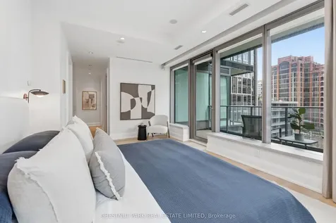 77 Charles Street W Toronto ON M5S 1J3
