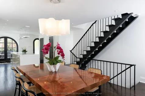 42 Rowanwood Avenue Toronto ON M4W 1Y7
