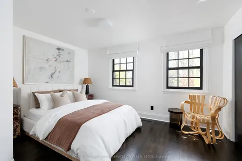 42 Rowanwood Avenue Toronto ON M4W 1Y7