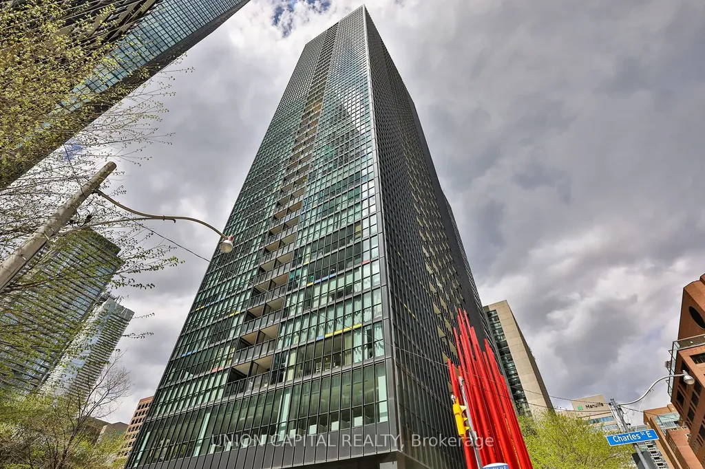 110 Charles Street E Toronto ON M4Y 1T5