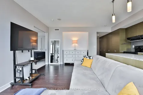 110 Charles Street E Toronto ON M4Y 1T5