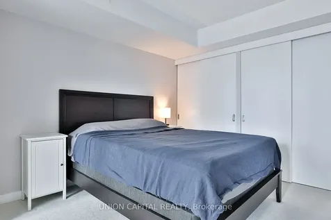 110 Charles Street E Toronto ON M4Y 1T5