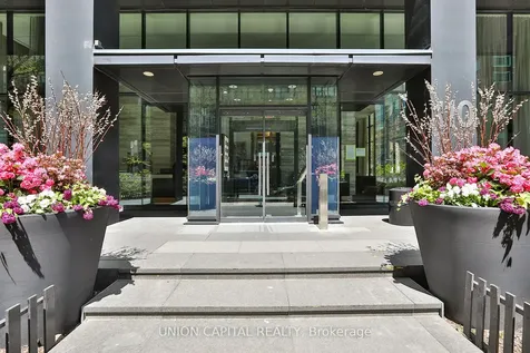 110 Charles Street E Toronto ON M4Y 1T5