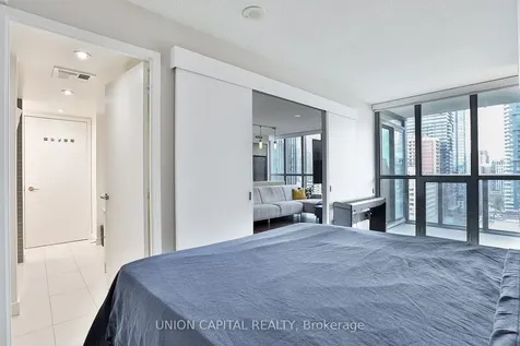 110 Charles Street E Toronto ON M4Y 1T5