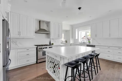 80 Lynnhaven Road Toronto ON M6A 2K9