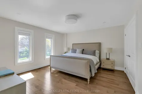 80 Lynnhaven Road Toronto ON M6A 2K9