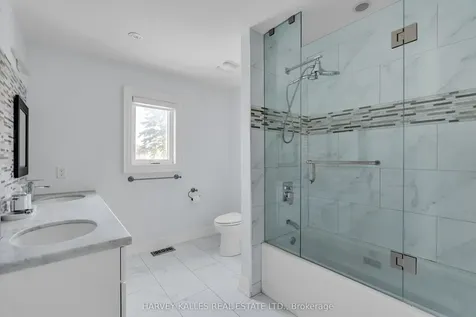 80 Lynnhaven Road Toronto ON M6A 2K9