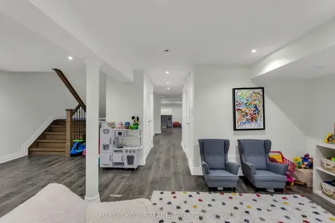 80 Lynnhaven Road Toronto ON M6A 2K9