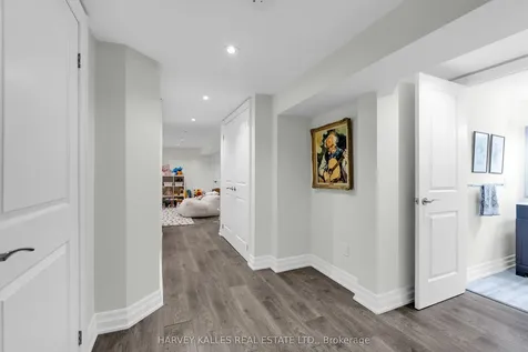 80 Lynnhaven Road Toronto ON M6A 2K9