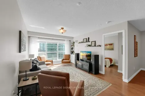 23 Lorraine Drive Toronto ON M2N 6Z6