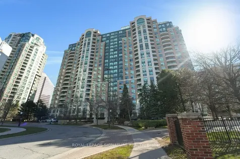23 Lorraine Drive Toronto ON M2N 6Z6