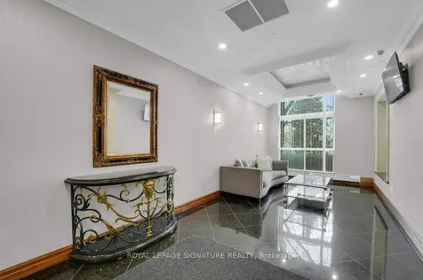 23 Lorraine Drive Toronto ON M2N 6Z6