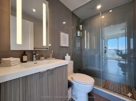 585 Bloor Street E Toronto ON M4W 0B3