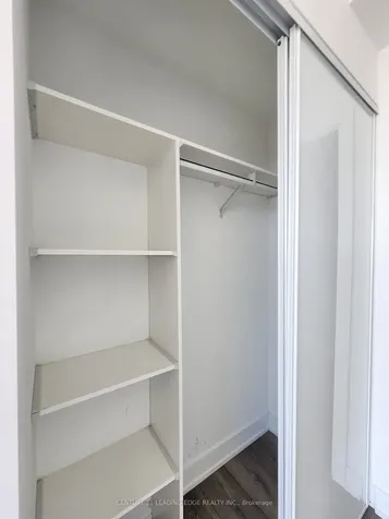 585 Bloor Street E Toronto ON M4W 0B3