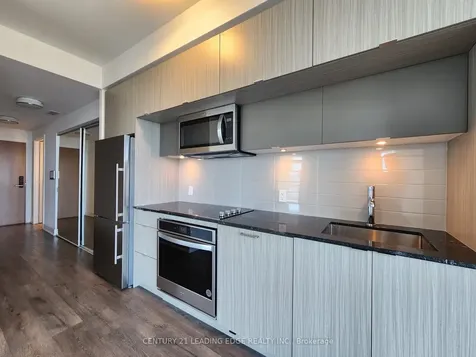585 Bloor Street E Toronto ON M4W 0B3