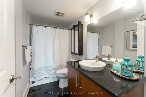 1111 Avenue Road Toronto ON M5N 3B2