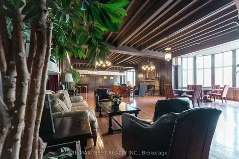 1111 Avenue Road Toronto ON M5N 3B2