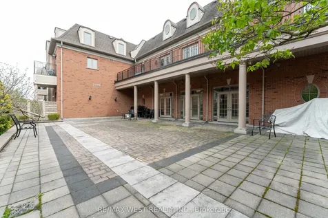 1111 Avenue Road Toronto ON M5N 3B2