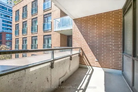 400 Wellington Street W Toronto ON M5V 0B5