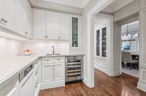 45 Lascelles Boulevard Toronto ON M5P 2C9