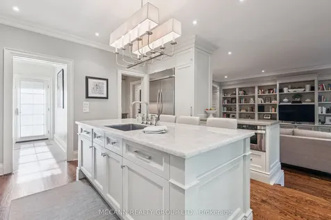 45 Lascelles Boulevard Toronto ON M5P 2C9