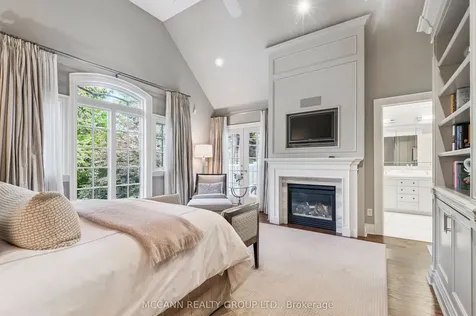 45 Lascelles Boulevard Toronto ON M5P 2C9