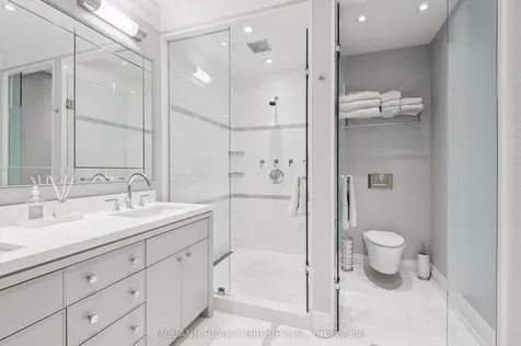 45 Lascelles Boulevard Toronto ON M5P 2C9