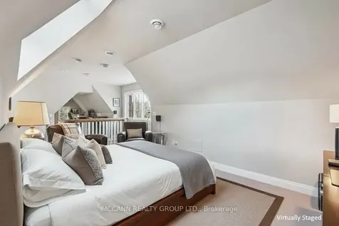 45 Lascelles Boulevard Toronto ON M5P 2C9