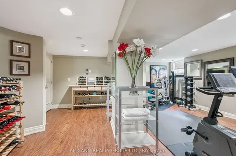 45 Lascelles Boulevard Toronto ON M5P 2C9