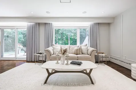21 Bayhampton Court Toronto ON M3H 5L5