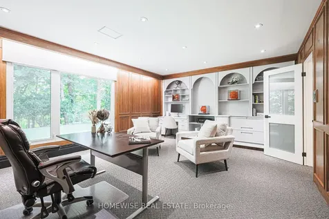 21 Bayhampton Court Toronto ON M3H 5L5