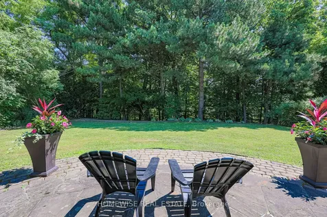 21 Bayhampton Court Toronto ON M3H 5L5
