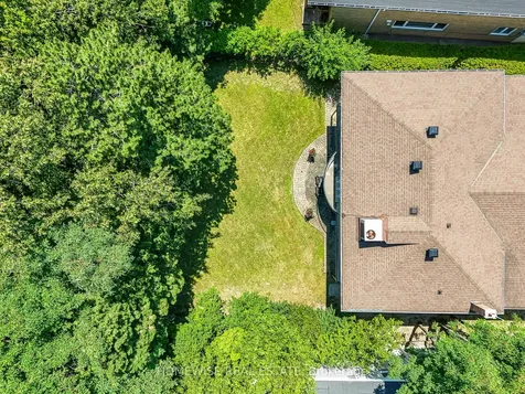 21 Bayhampton Court Toronto ON M3H 5L5