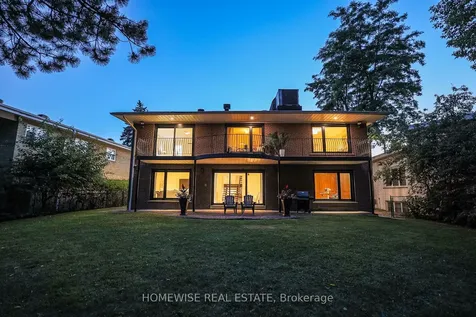 21 Bayhampton Court Toronto ON M3H 5L5