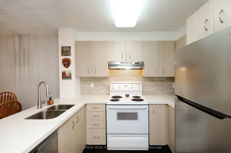 105 Victoria Street Toronto ON M5C 3B4