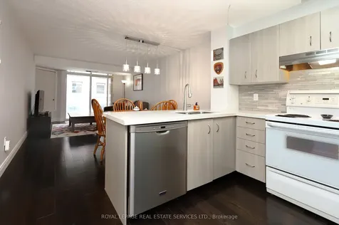105 Victoria Street Toronto ON M5C 3B4