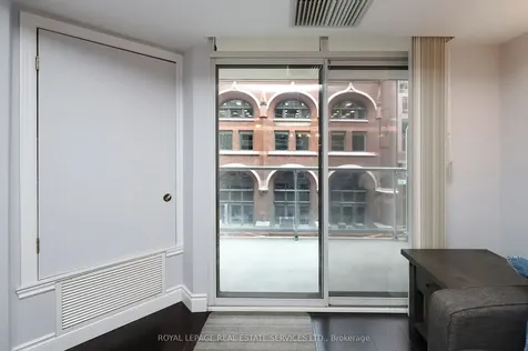 105 Victoria Street Toronto ON M5C 3B4