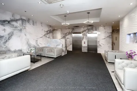 105 Victoria Street Toronto ON M5C 3B4