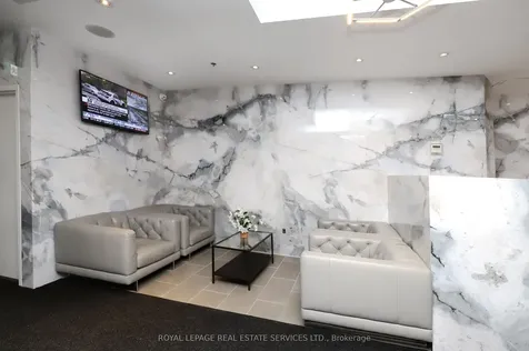 105 Victoria Street Toronto ON M5C 3B4