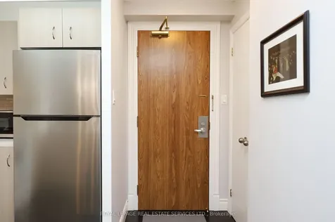 105 Victoria Street Toronto ON M5C 3B4