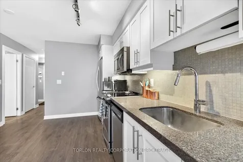 525 Adelaide Street W Toronto ON M5V 0N7