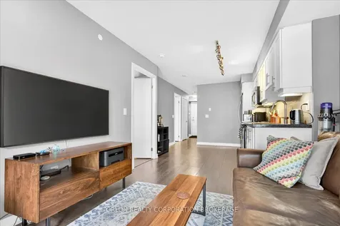 525 Adelaide Street W Toronto ON M5V 0N7