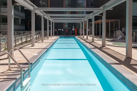 525 Adelaide Street W Toronto ON M5V 0N7