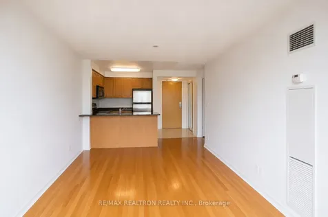 503 Beecroft Road Toronto ON M2N 0A2