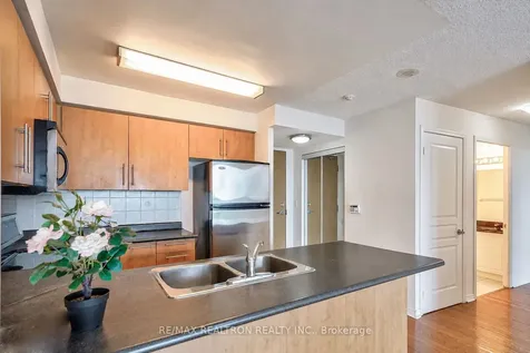 503 Beecroft Road Toronto ON M2N 0A2