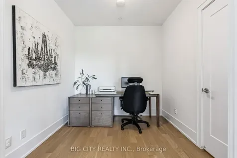 25 Adra Grado Way Toronto ON M2J 4L1