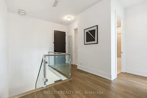 25 Adra Grado Way Toronto ON M2J 4L1