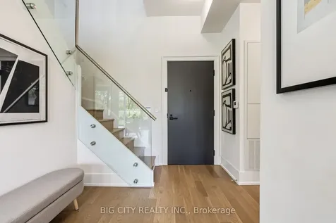 25 Adra Grado Way Toronto ON M2J 4L1