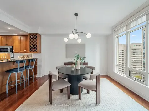 100 Hayden Street Toronto ON M4Y 3C7