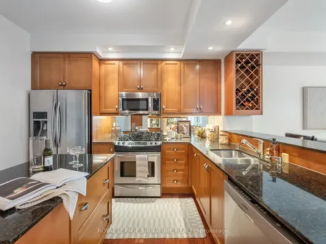 100 Hayden Street Toronto ON M4Y 3C7